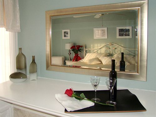 In Elegance Bed & Breakfast Niagara-on-the-Lake Bagian luar foto