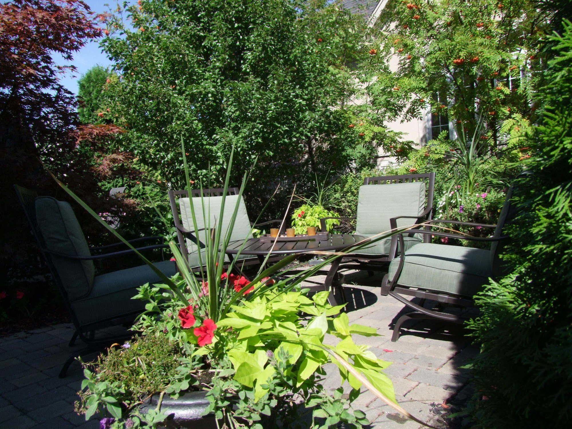 In Elegance Bed & Breakfast Niagara-on-the-Lake Bagian luar foto